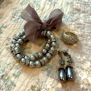 COSTUME JEWELRY SET-Gray CZ Bracelet, Drop Post Earrings & Statement Ring (7.5)